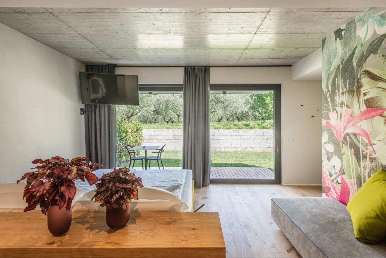 Bed and Breakfast Oleeva Garda Living - Adults Only Riva del Garda Exterior foto